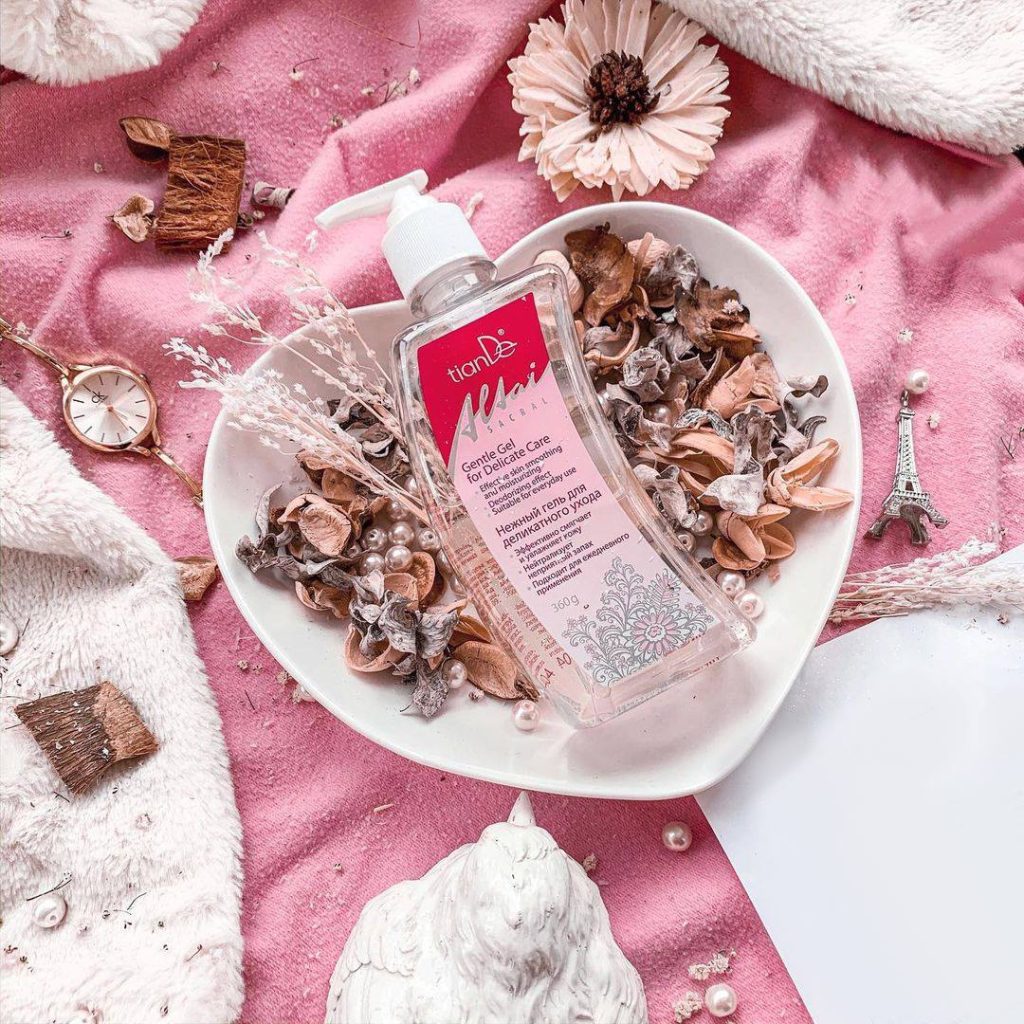 Gel intim pentru îngrijire delicată, 360 ml