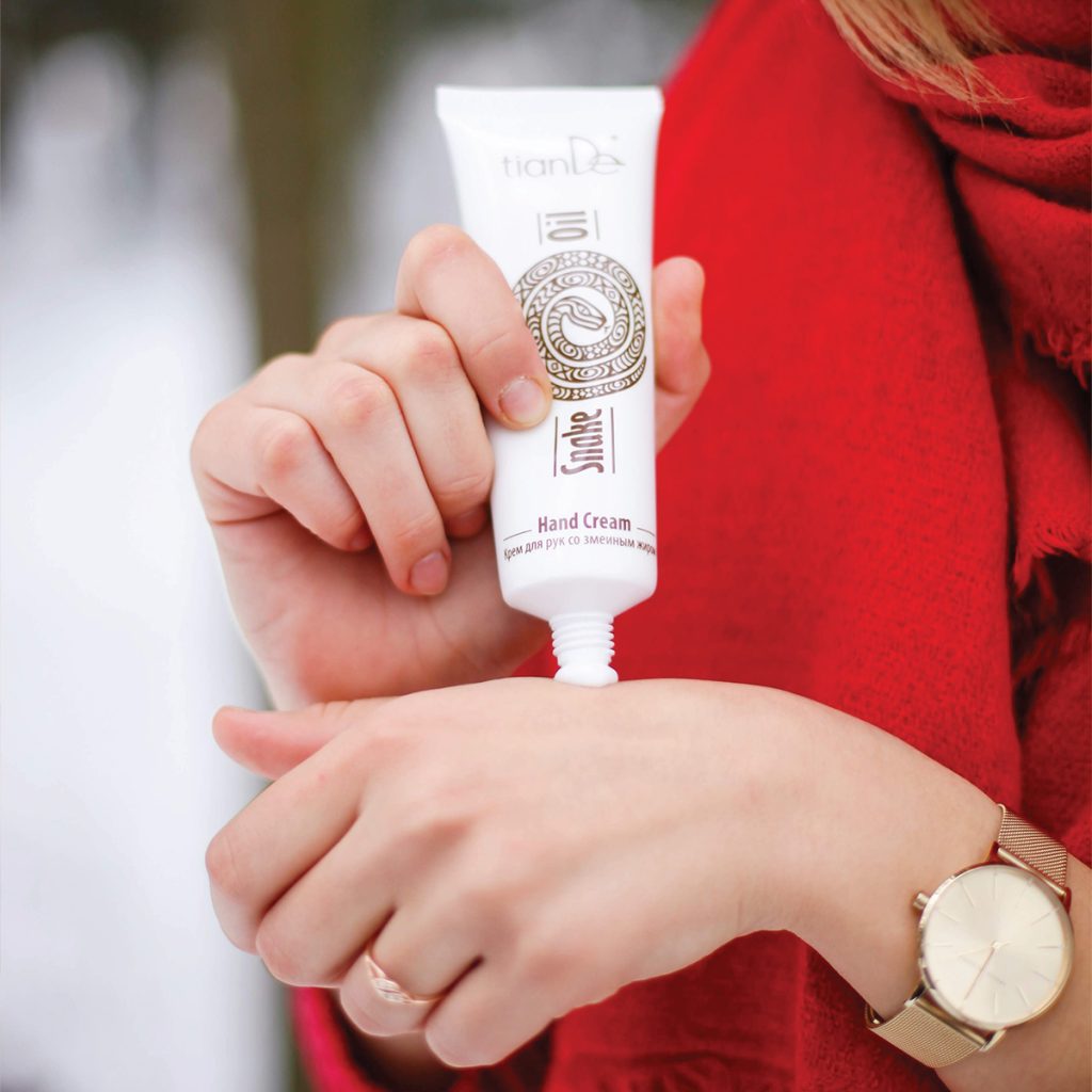 Cremă de mâini cu grăsimi de șarpe, 80 ml