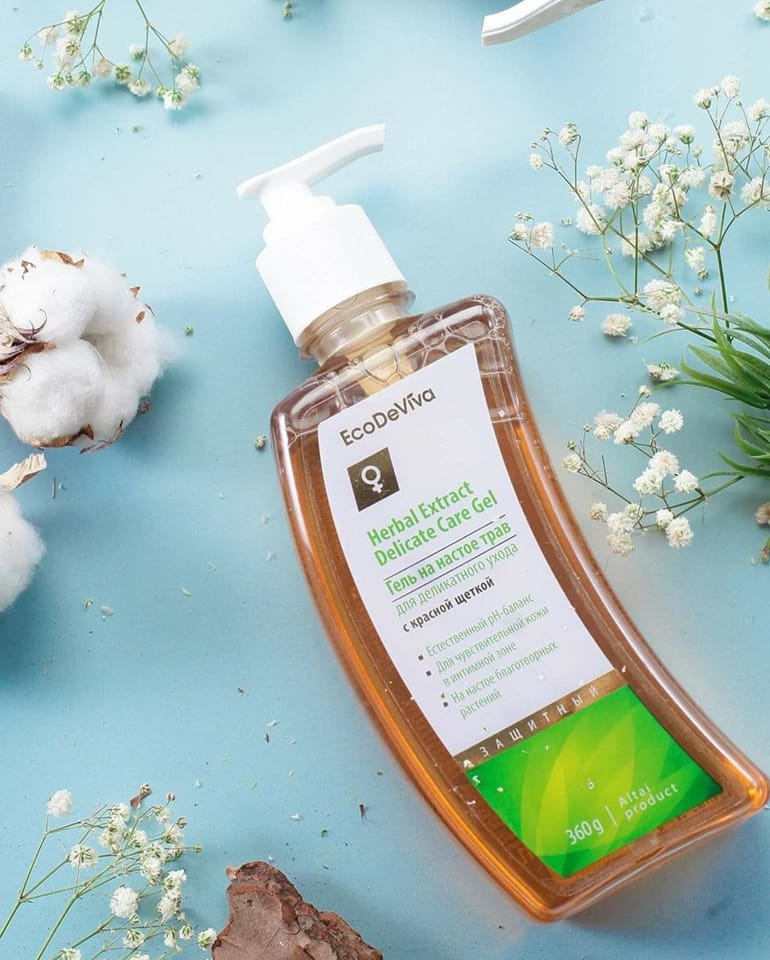 Gel pentru îngrijire intimă cu extracte din plante, 360 g